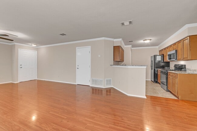 Building Photo - 13711 Letti Ln