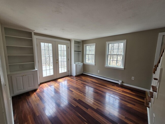 Building Photo - 38 Johnson Ln