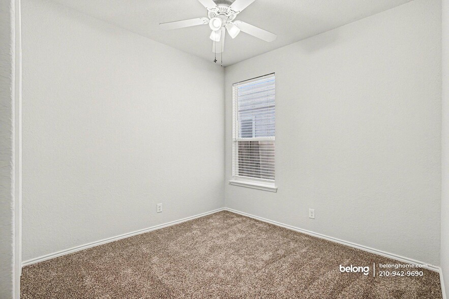 Building Photo - 175 Katherine Way