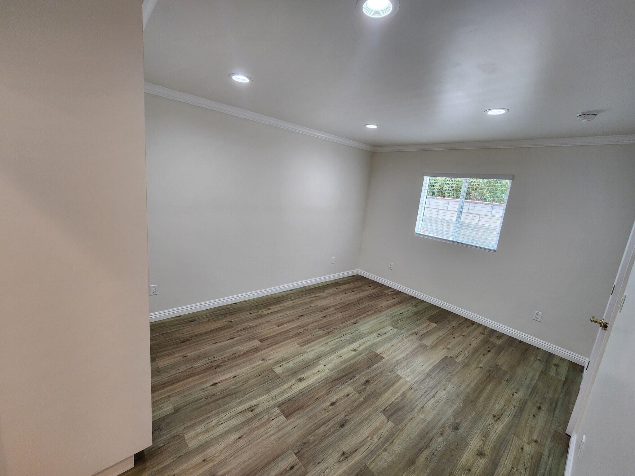 Building Photo - 5706 Willis Ave