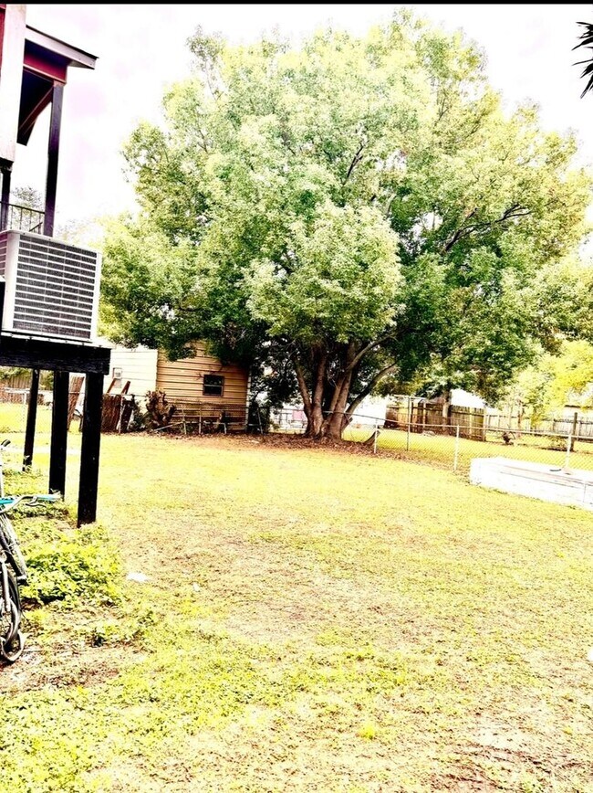 Building Photo - Charming 4BR House in New Orleans