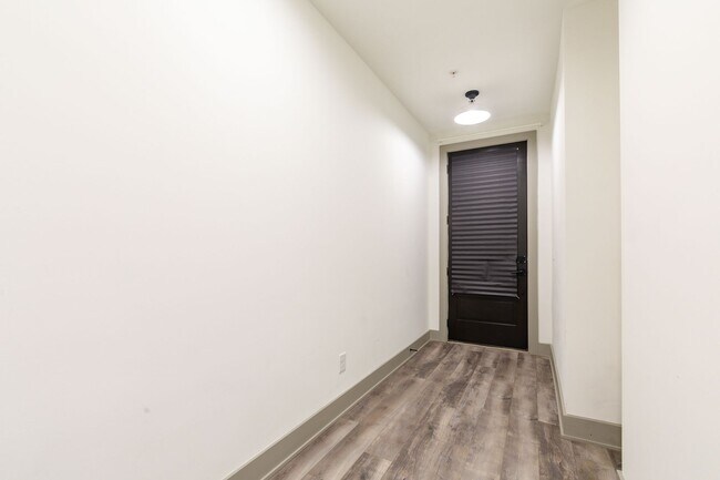 Building Photo - Modern Living Meets Walkable City Charm in...