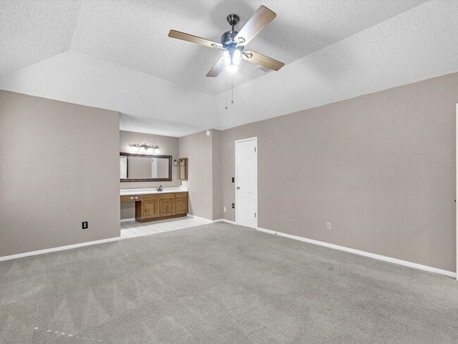 Building Photo - 11406 Sunshine Park Dr