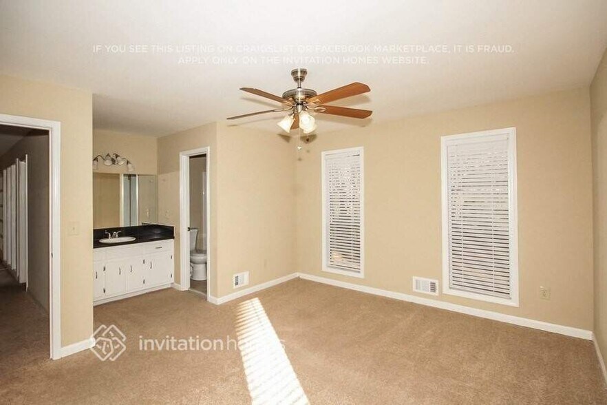 Building Photo - 3179 Terrace Dr