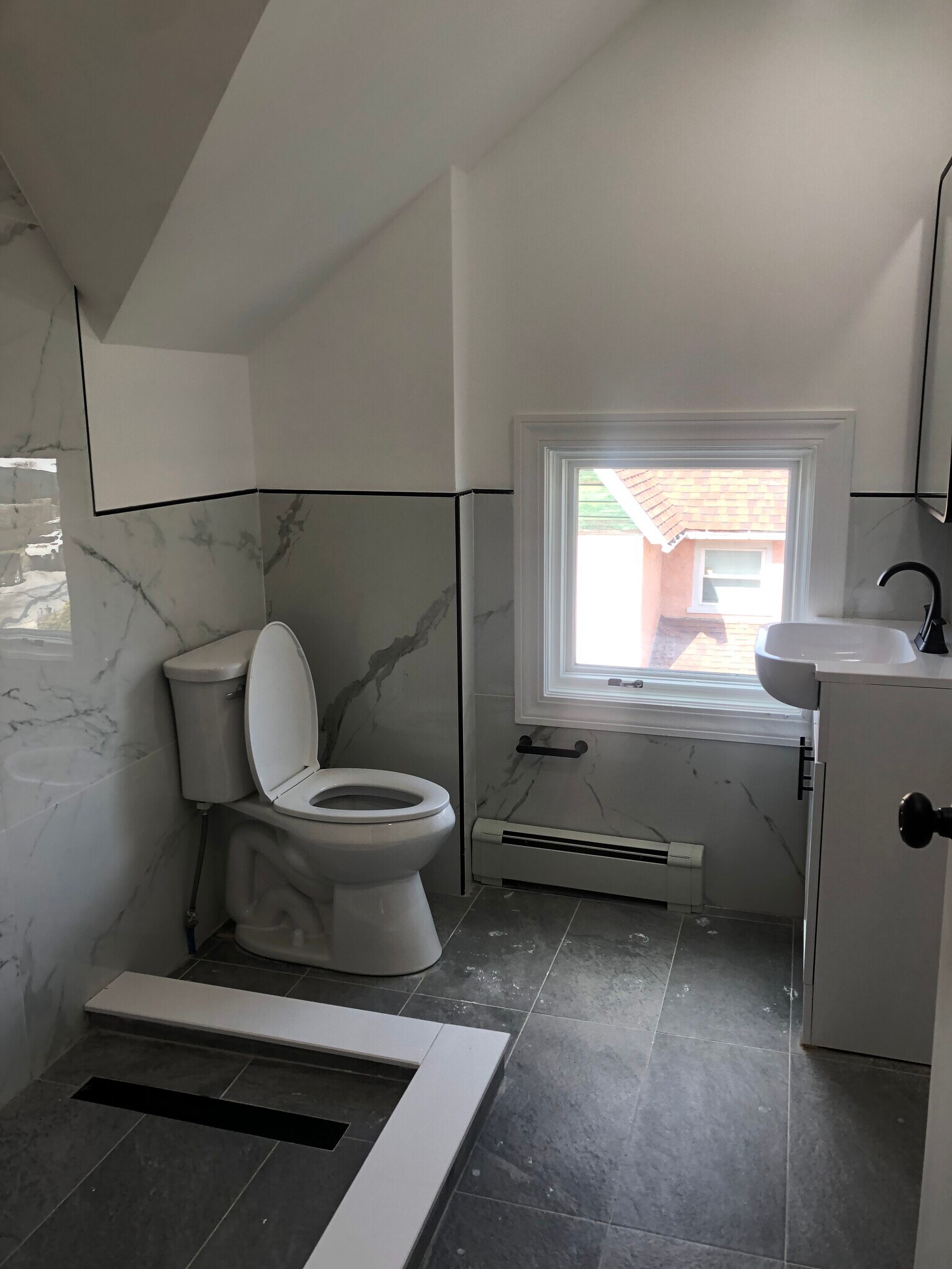 Building Photo - 385 Palisade Ave