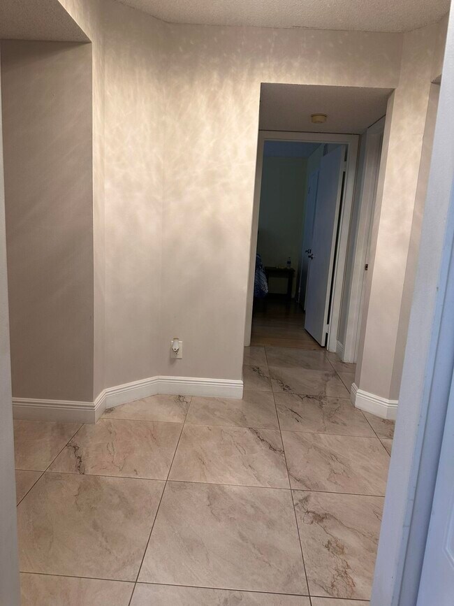 Building Photo - 6698 10th Ave N