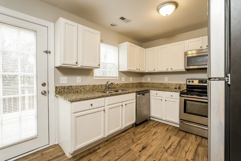 Building Photo - 4018 Mountainridge Dr