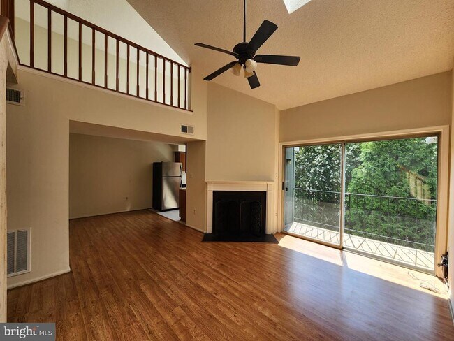 Primary Photo - 7731 Inversham Dr