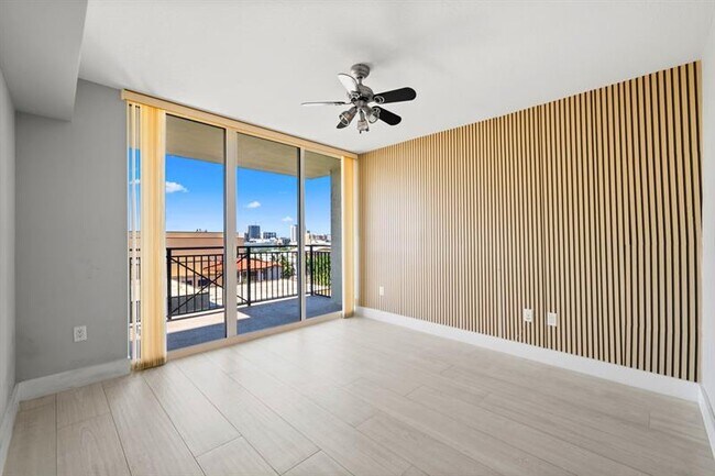 Building Photo - 610 W Las Olas Blvd