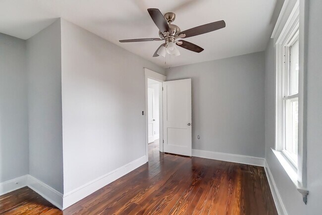 Building Photo - Three Bedroom Home in Covington!