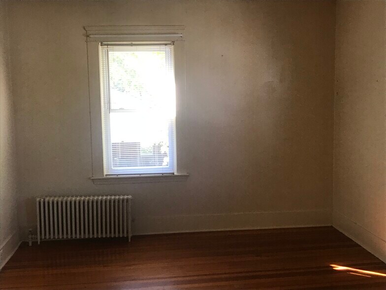 Building Photo - 8 Auburn Ave