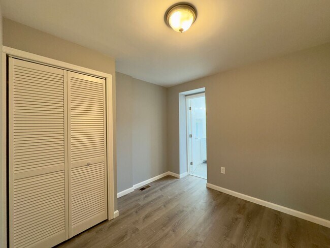 Building Photo - 3331 Beech Ave