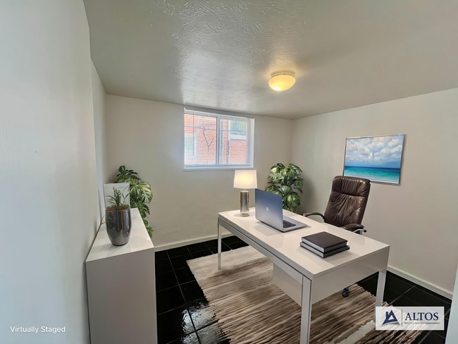 Building Photo - Garden level 1 bed 1 bath w/ large office ...