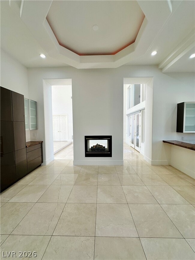 Building Photo - 2025 Grouse St