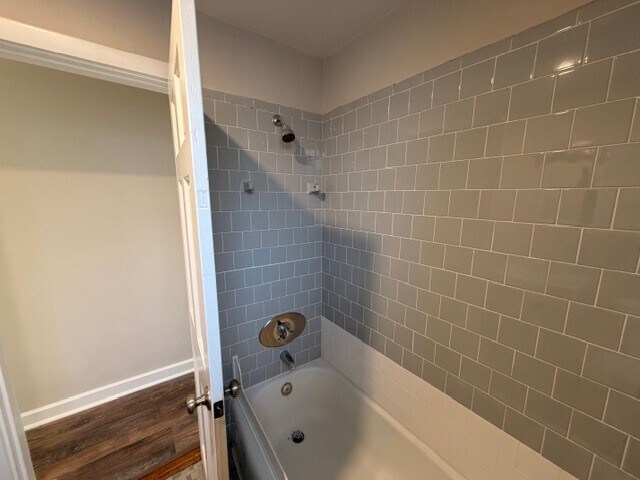 Building Photo - 5 Elmer St