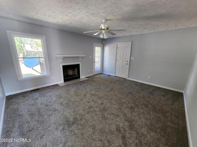 Building Photo - 3550 Lubbock Dr