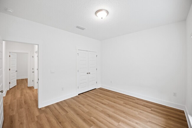 Building Photo - 21073 Teluga Ave