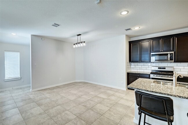 Building Photo - 31702 Casa Linda Dr