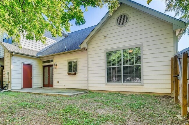 Building Photo - 12230 Abbey Glen Ln