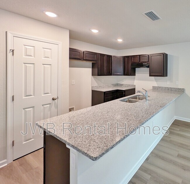 Building Photo - 1163 W 3rd St