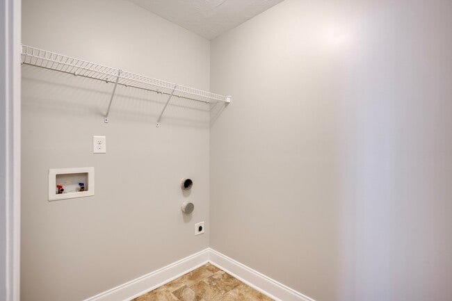 Building Photo - 635 Shipley Ave