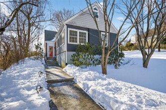 Building Photo - 108 La Rue Dr