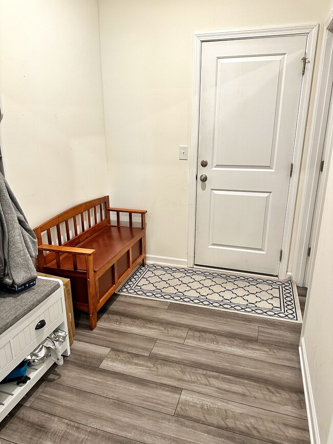 Building Photo - 1002 Rodanthe Dr