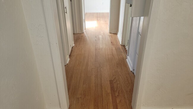 Building Photo - 5016 S Olie Pl