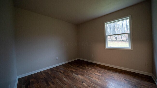 Building Photo - 92 Brentview Dr NE