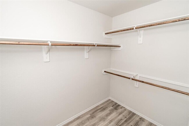 Building Photo - 24130 Ravenna Oaks Ct