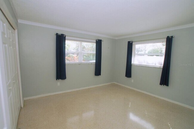Building Photo - 468 Limewood Ave