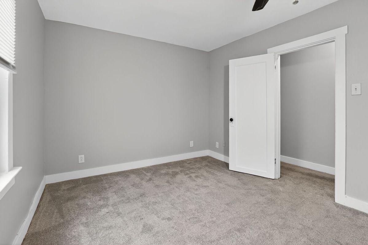 Building Photo - 184 Greenfield Ave