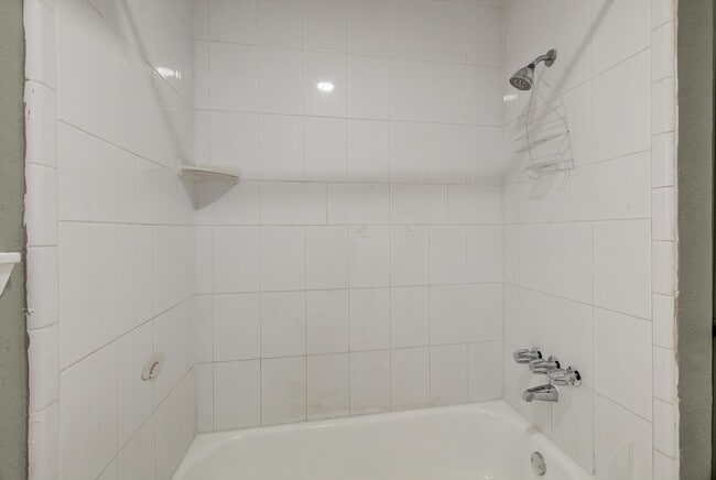 Building Photo - 6315 Rustygate Dr