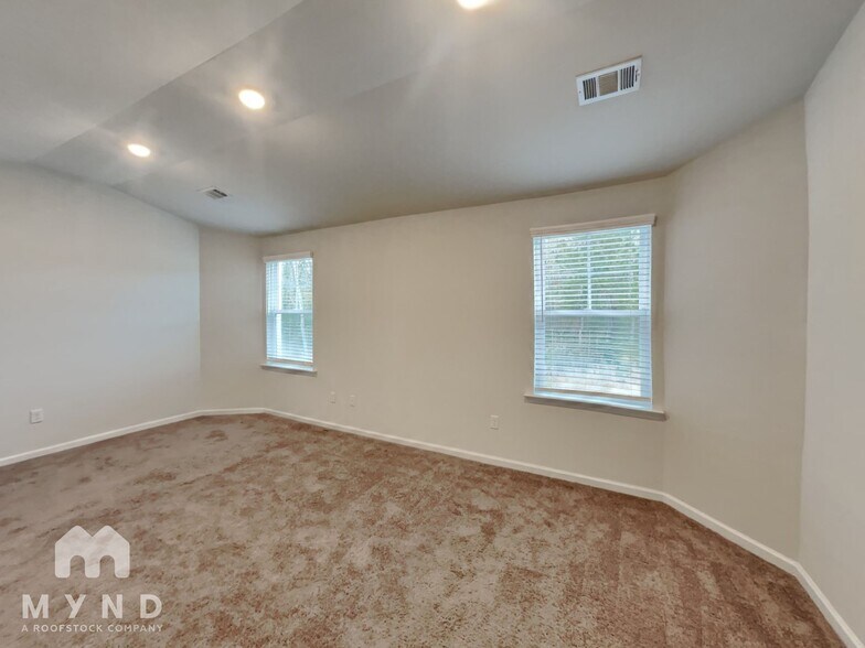 Building Photo - 37 Brown Thrasher Ct
