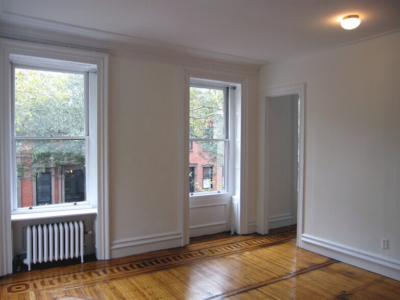 Building Photo - 93 Remsen Street