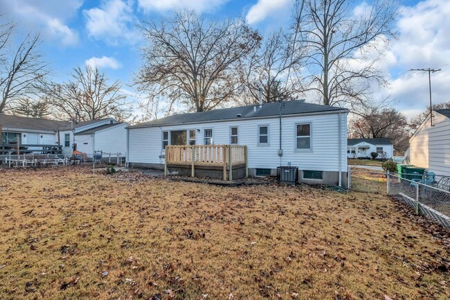 Building Photo - Charming 3-Bedroom, 1-bathroom home