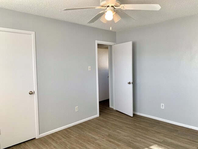 Building Photo - 7410 Quaker Ave