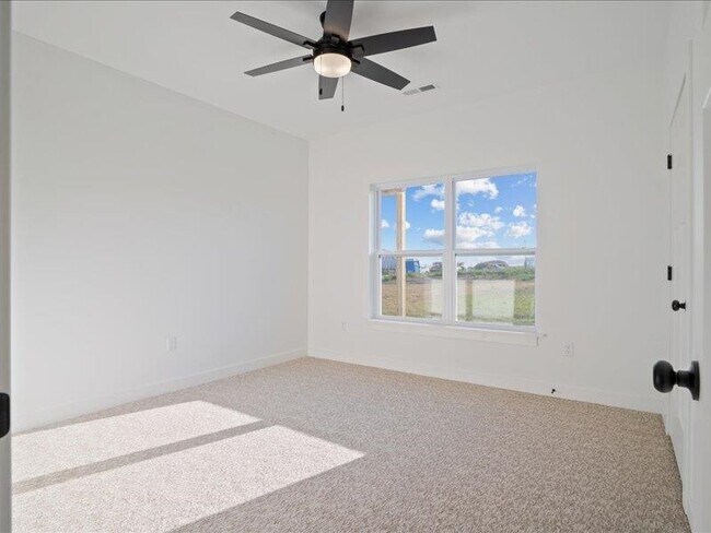 Building Photo - 808 Windam Dr