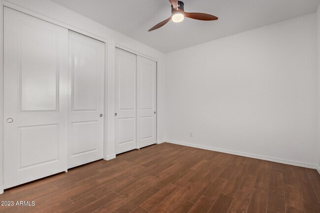 Building Photo - 14038 W Desert Hollow Dr