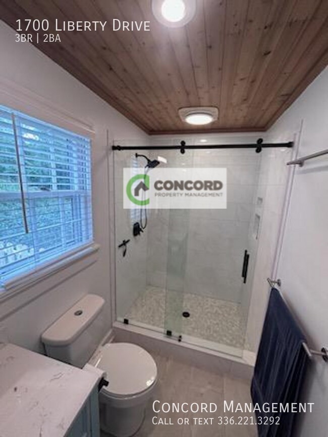 Building Photo - 1700 Liberty Dr