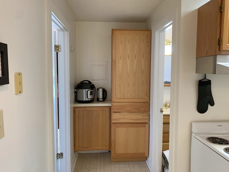 Building Photo - 1329 Connecticut St