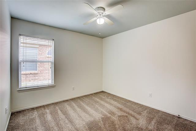 Building Photo - 10200 Pear St