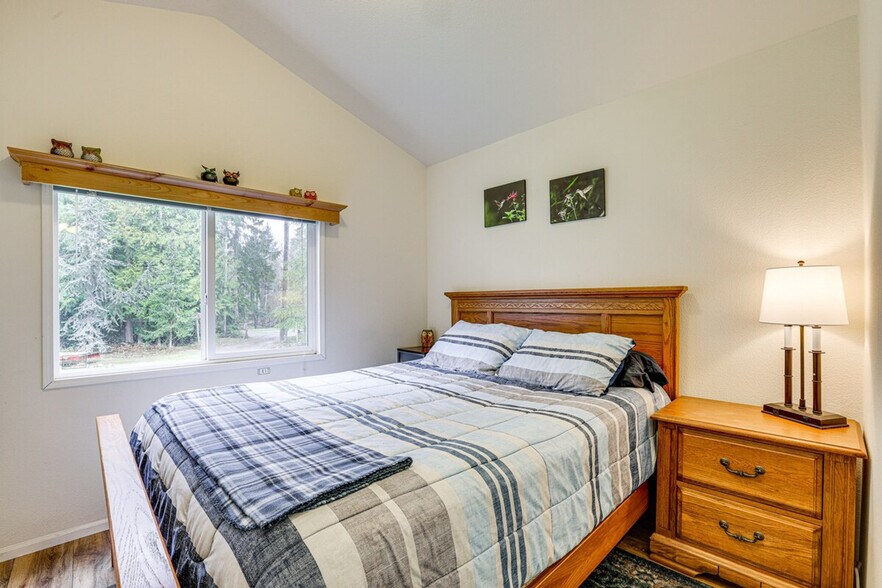 Building Photo - 2591 W Jakes Rd