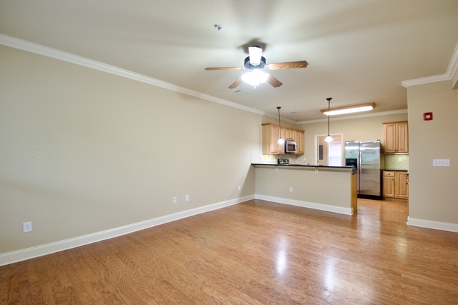 Building Photo - Downtown Auburn Living on West Glenn – Wal...
