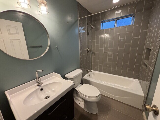 Building Photo - 3 bedroom home on community pond - great fishing!