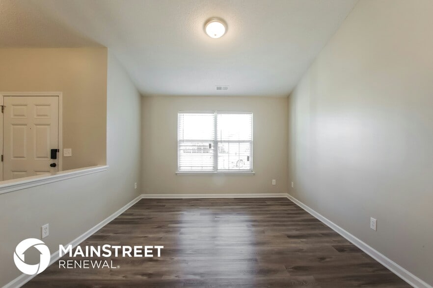 Building Photo - 4112 Hunters Trail Dr