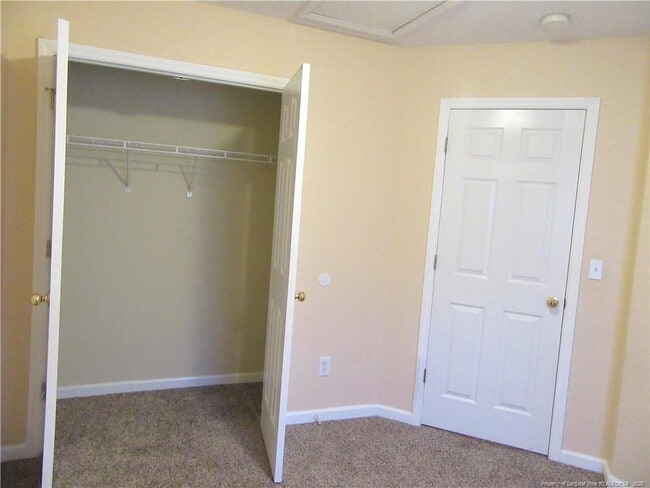 Building Photo - 300 Glen Allen St