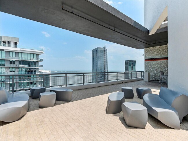 Building Photo - 60 SW 13th St