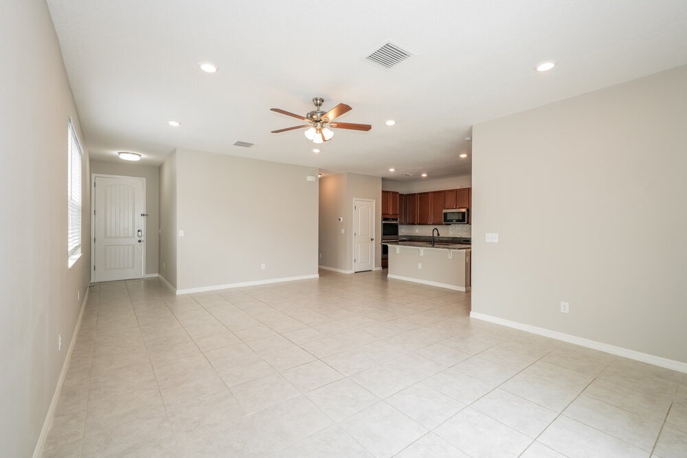 Building Photo - 7729 Sunshine Bridge Ave