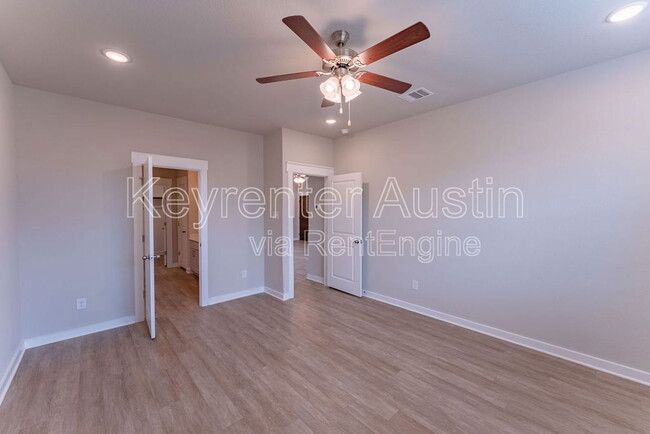 Building Photo - 2246 Rocoso Trl